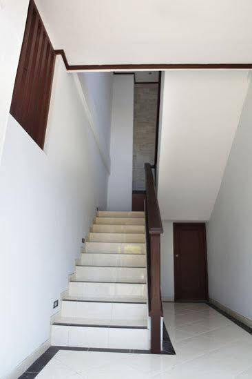 Puri Jayaraja Guest House Kuta Lombok Exterior foto